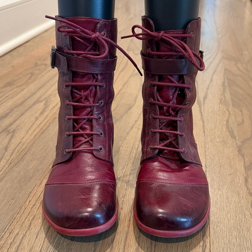 EUC John Fluevog Fellowship Elliston Boots in Burgundy Sz 8.5 - Picture 3 of 4